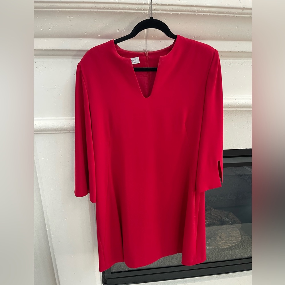 Women’s knee length dress. Worn once like new. Ildiko. Size 12